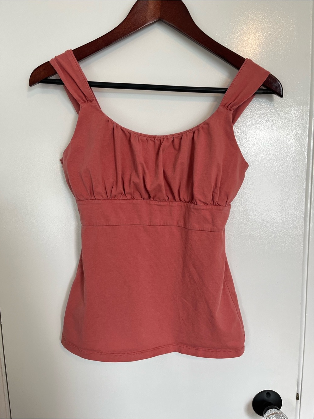 Ann Taylor Dusty Rose Scoop Neck Tank